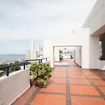 Tropical Dream - Livin Colombia